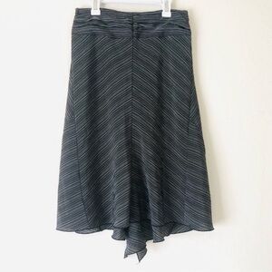 Mango handkerchief hem skirt
striped black and light gray Size 4